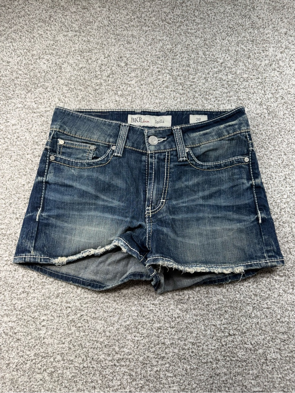 Women's BKE Stella High Rise Stretch Short Frayed Hem Denim Jean Shorts Size 28